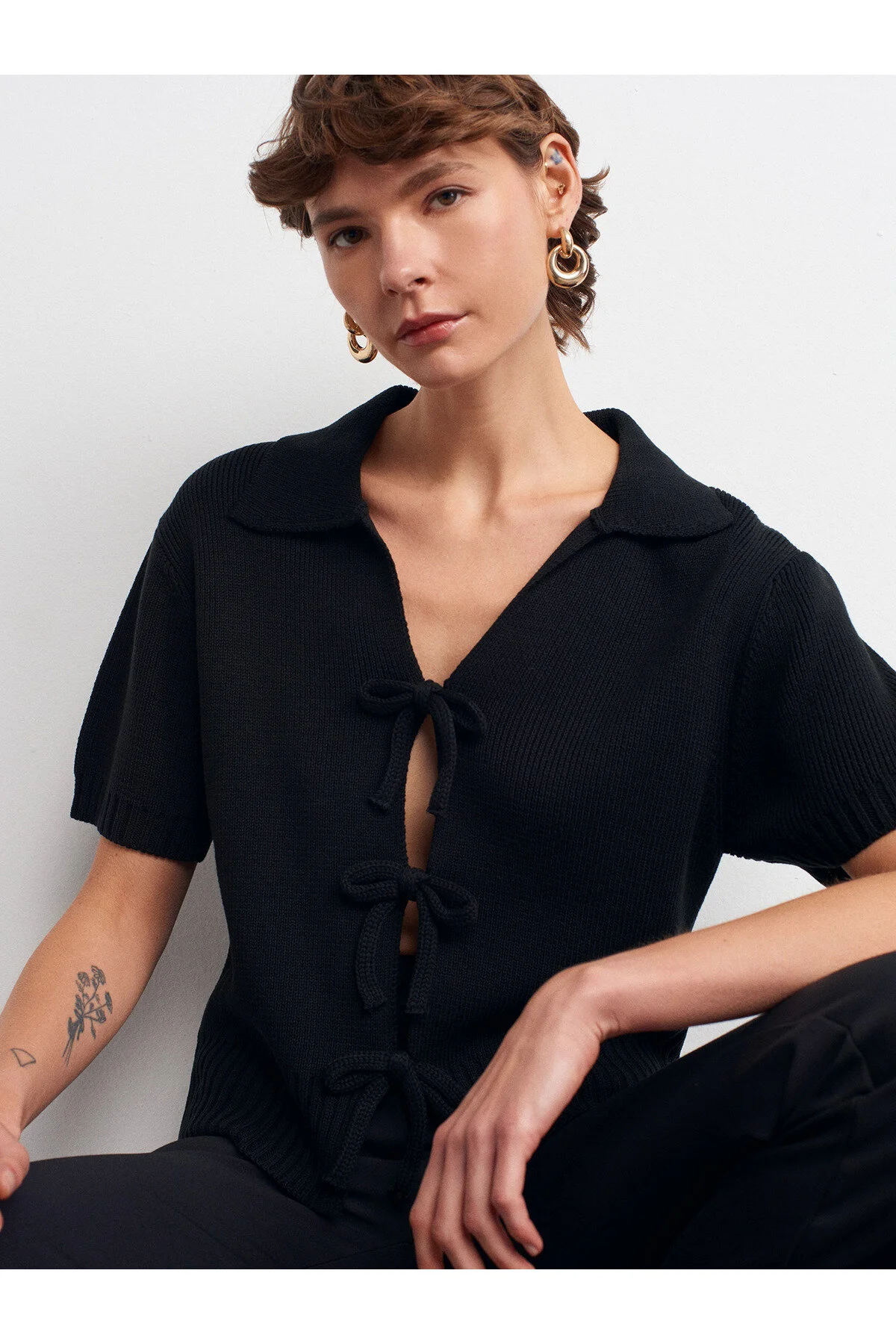 Polo Yaka Fiyonklu Triko Kazak-Siyah
