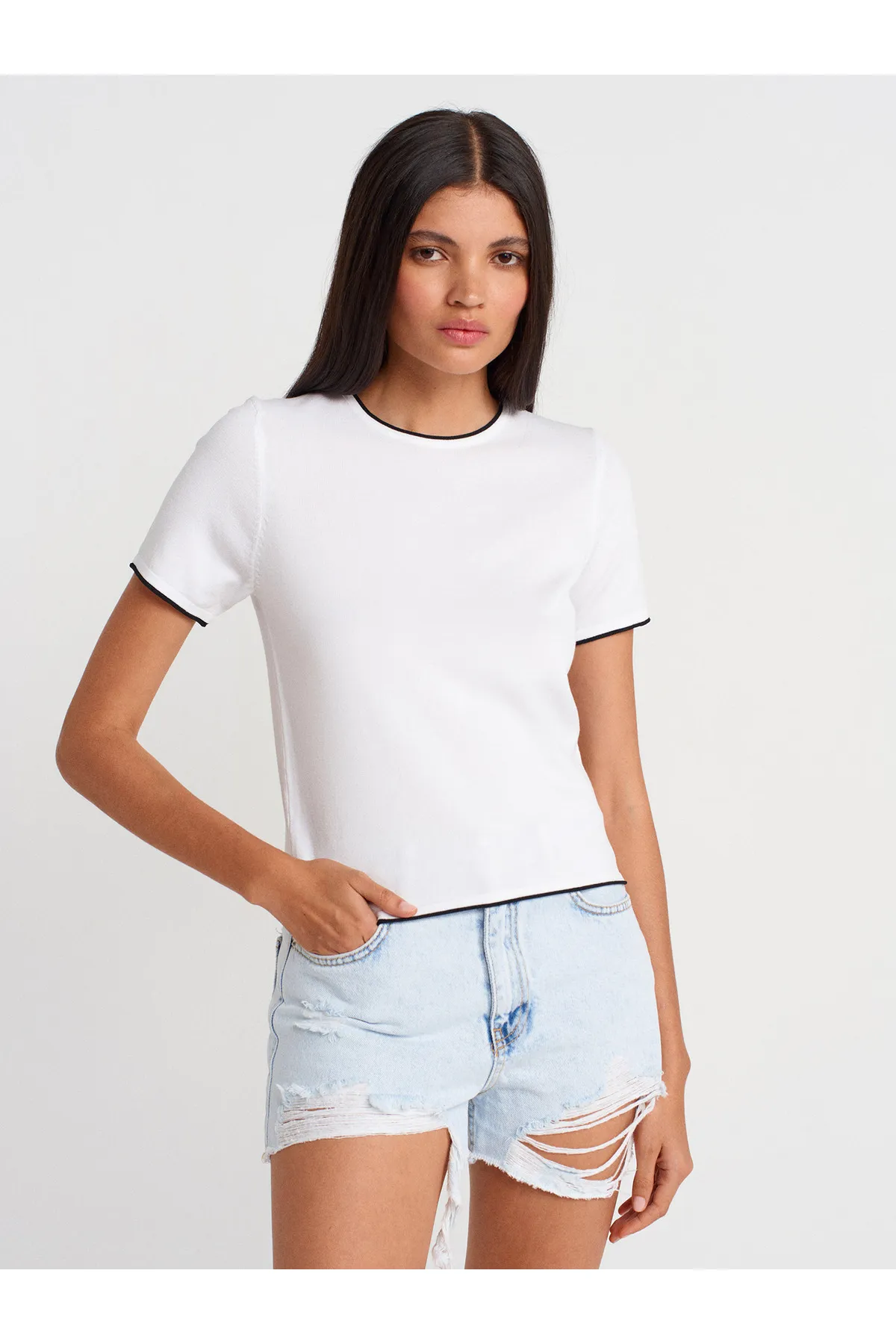 Bisiklet Yaka Kontrast İnce Triko Bluz-B.-Siyah