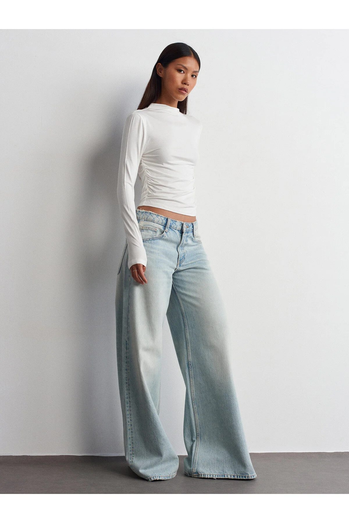 Büzgülü Viskon Uzun Kollu Top-Ekru