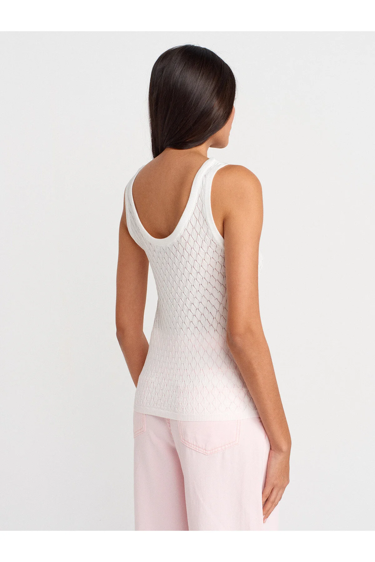 Kalın Askılı Ajurlu Triko Bluz-Beyaz