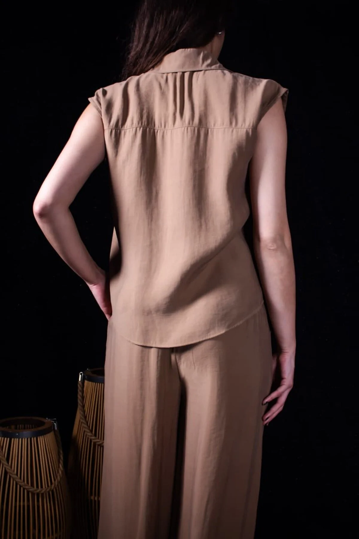 Kahverengi Yelekli Takım